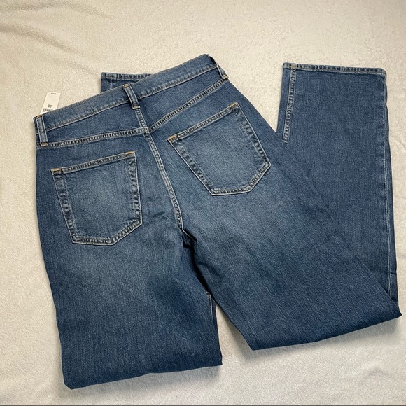 Gap High Rise '90s Loose Jeans in Organic Cotton with Washwell - Picture 5 of 7